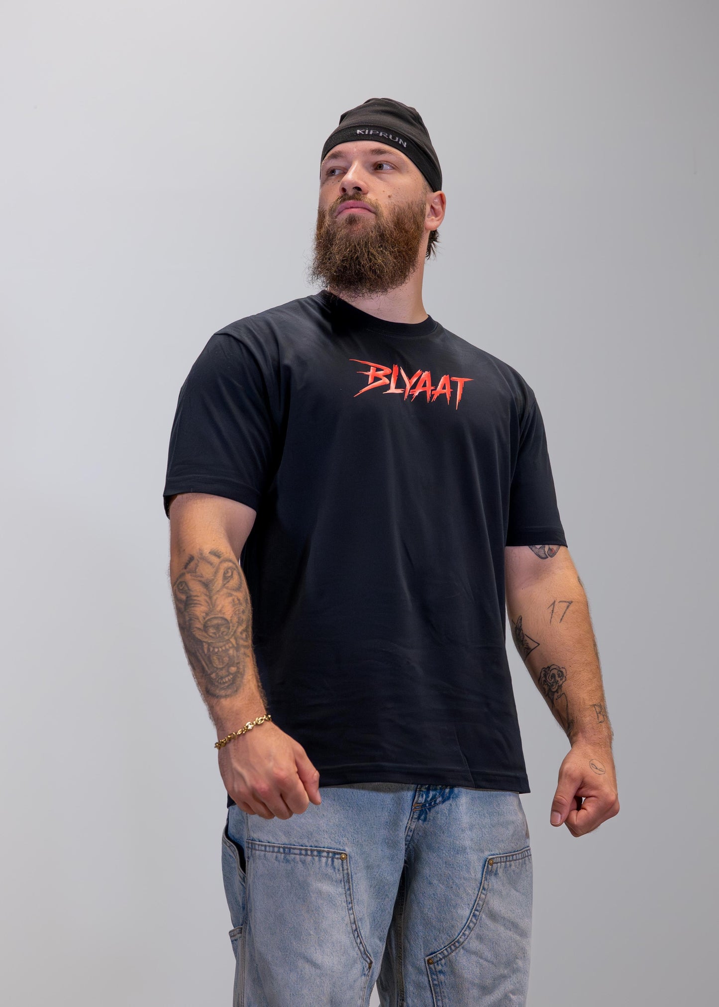 T-Shirt Noir BLYAAT (Oversize)