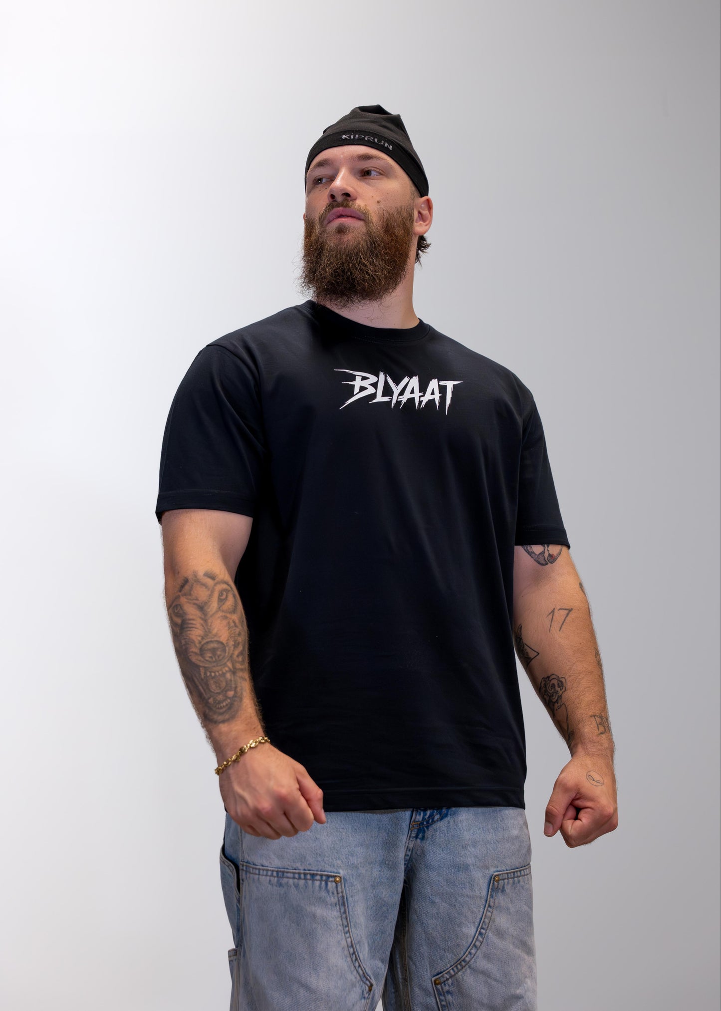 T-Shirt Noir BLYAAT (Oversize)